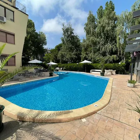 Saphire Aparthotel Sunny Beach